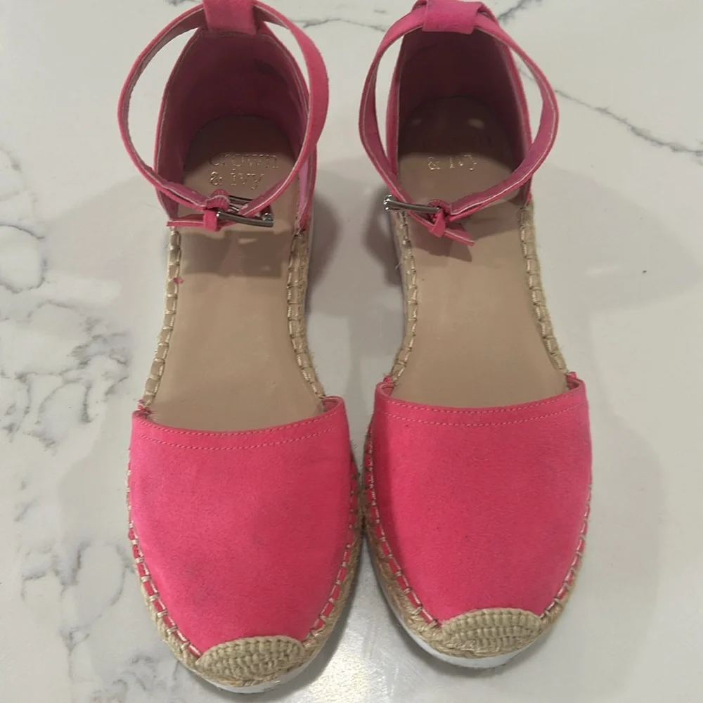 Crown & Ivy Britnee Pink Espadrille. Size 7M‎